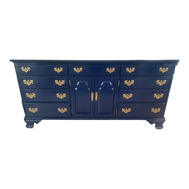 Ethan Allen Furniture Blue Navy Painted Georgian Long Dresser For Sale