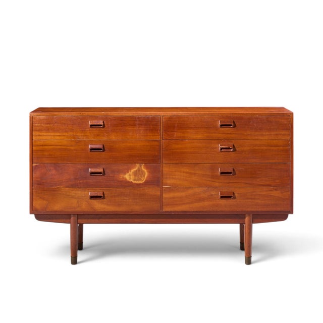 Børge Mogensen for Søborg Møbelfabrik Mid Century Danish 8-Drawer Lowboy Dresser This lowboy measures: 59 wide x 18.25...