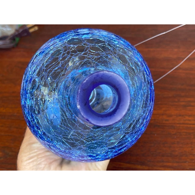 1970s Blenko Blue Crackle Glass Hummingbird Feeder With Stopper - Rare For Sale - Image 9 of 9