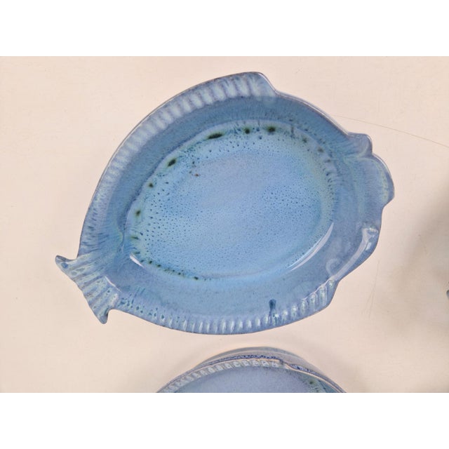 1970s Blue Ceramic Fish Plates by Aimé De Grimaud, France, 1970, Set of 6 For Sale - Image 5 of 10