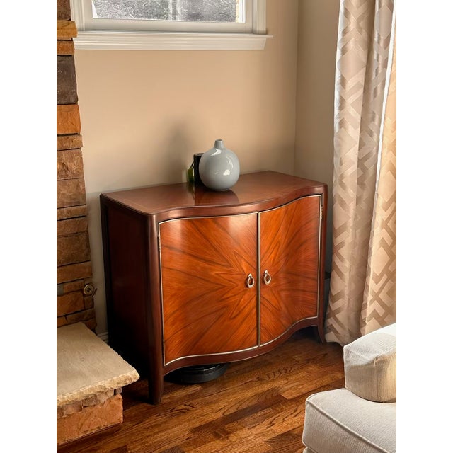 Thomasville Bogart Collection 2-Door Chest – Excellent Condition This elegant two-door chest from Thomasville’s...