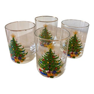 Vintage 1970s Christmas Tree Cocktail Glasses – Retro Holiday Barware - Set of 4 For Sale