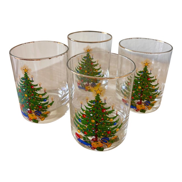 Vintage 1970s Christmas Tree Cocktail Glasses – Retro Holiday Barware - Set of 4 For Sale