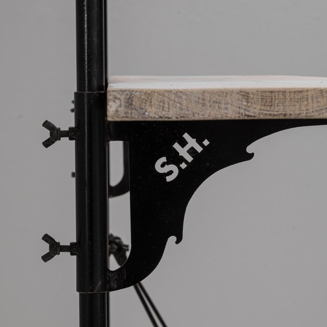 1900s French Oak Display Cabinet For Sale - Image 11 of 18