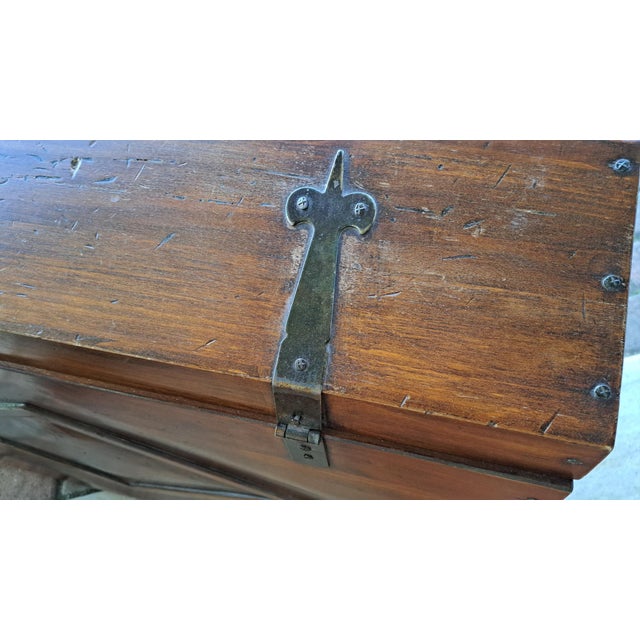 Vintage Trunk in Poplar Wood, 1940s For Sale - Image 6 of 9