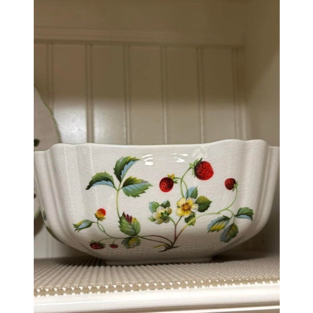 1950s Vintage “Old Foley” Complete Set of English Dinnerware (Strawberry & Butterflies) For Sale - Image 5 of 10