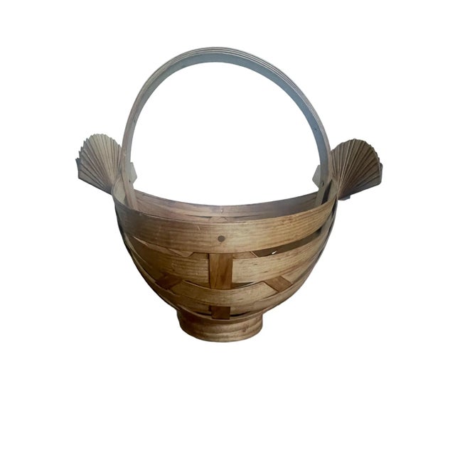 Handcrafted Incredible Harvest Basket, 1985 Maker's Stamp. Perfect for fall decor. Comes with Stand. Wood color is a warm...