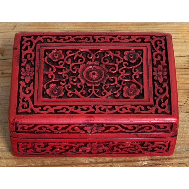 Vintage Chinoiserie Carved Wood Lidded Box For Sale In Kansas City - Image 6 of 9