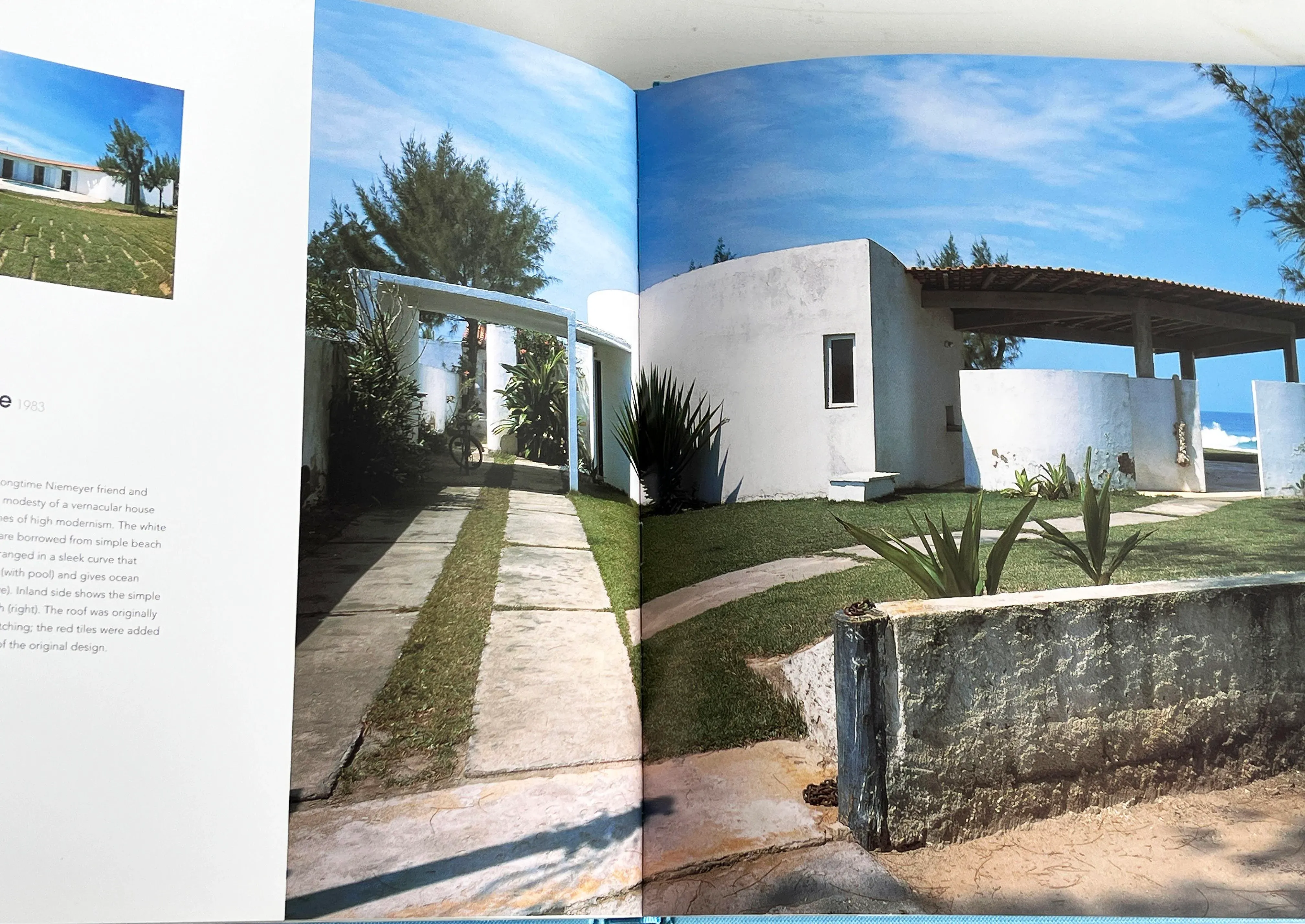 2006 Oscar Niemeyer Houses Modernist Architecture Monograph Coffee
