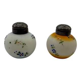 Early 20th Century Mt. Washington Salt and Pepper Shaker Set For Sale