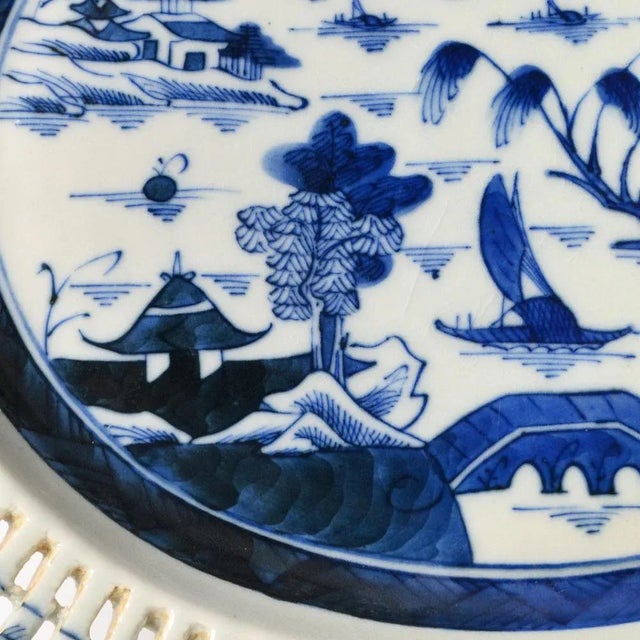 19th Century Chinese Openwork Porcelain Platter For Sale - Image 6 of 9