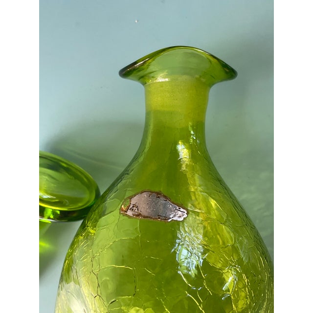 Glass Vintage Mid-Century Modern Blenko #49 Lime Crackle Glass Pinched Decanter – Winslow Anderson – Silver Foil Label & Stopper For Sale - Image 7 of 10
