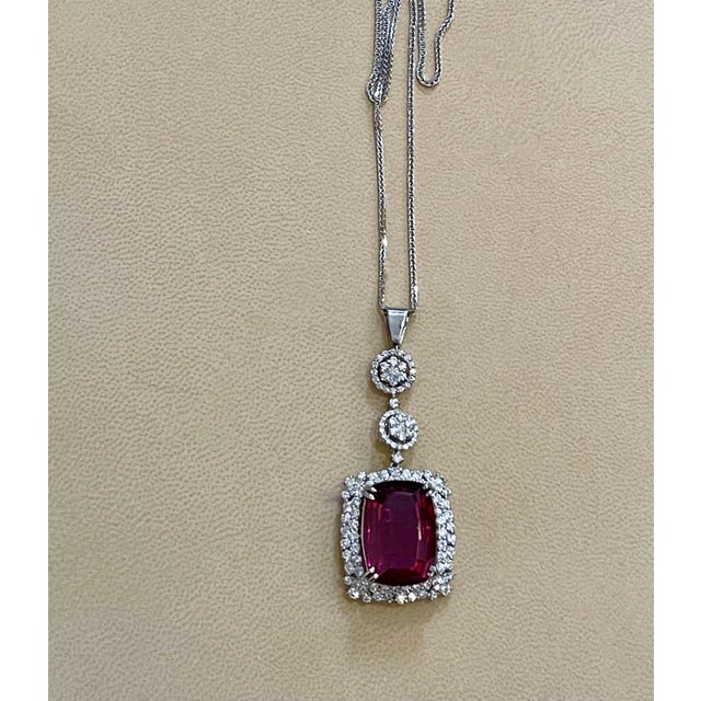 17 Carat Rubelite and 4 Carat Diamond Pendant / Necklace 14 Karat Gold, Estate For Sale In New York - Image 6 of 18