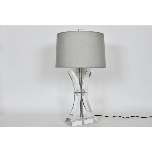 Astrolite Herb Ritts for Astrolite Clear Acrylic Table Lamp, 1970s For Sale - Image 4 of 13