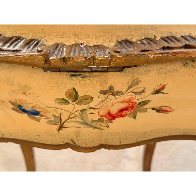 1950s Italian Florentine Hand-Painted Sewing or Jewelry Box on Cabriole-Leg Stand For Sale - Image 17 of 18
