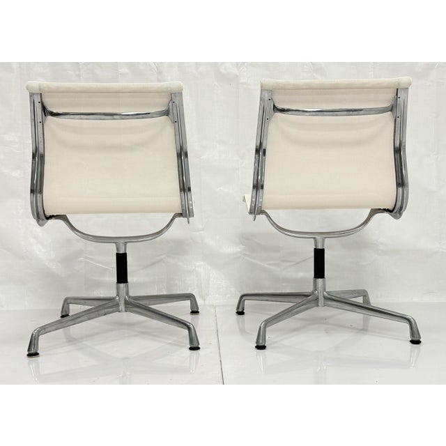 Metal Pair Eames Aluminum Group Swivel Chairs for Herman Miller, Vitra Italy For Sale - Image 7 of 18