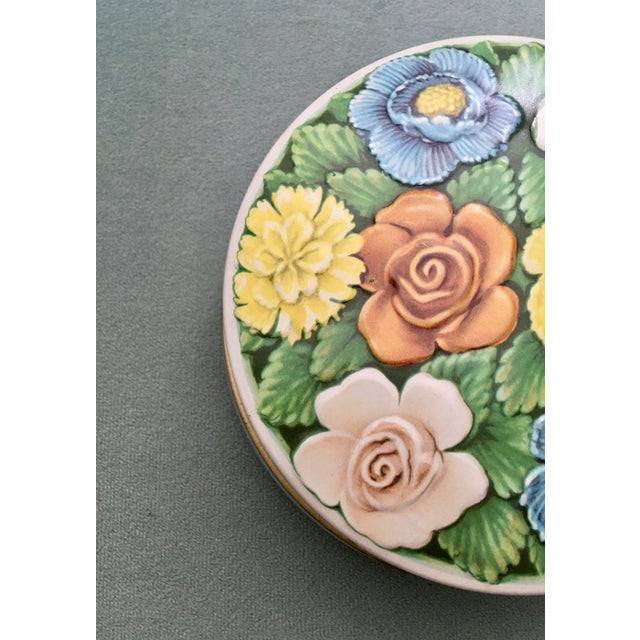 Mid 20th Century Mid 20th Century Blue Floral Round Tin For Sale - Image 5 of 9