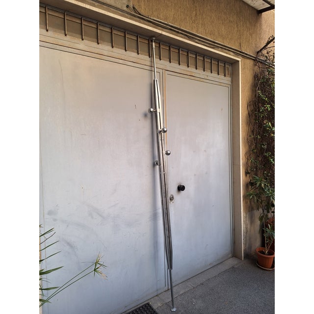 Floor-to-Ceiling Coat Stand in Chromed Brass with Adjustable Knobs from Fedele Papagni, 1990s For Sale - Image 4 of 14