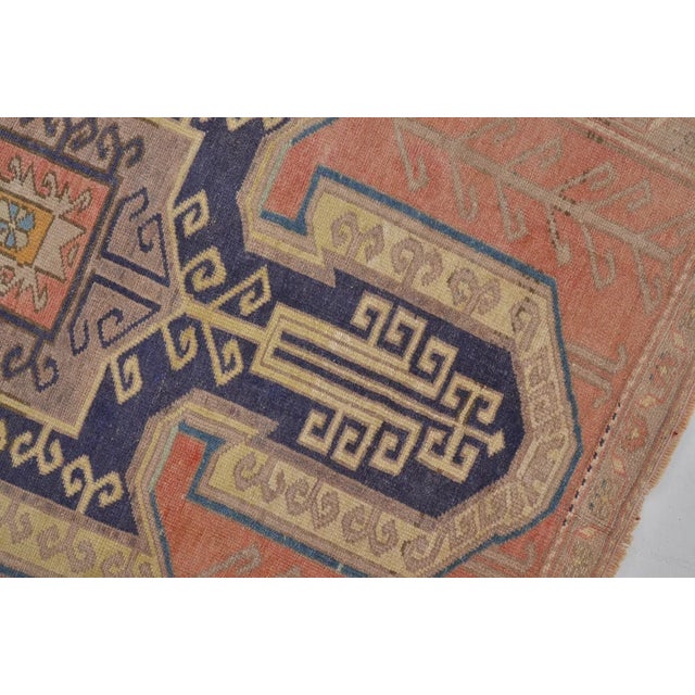 1950s Handwoven Vintage Anatolian Rug With Faded Medallion Rug For Sale - Image 5 of 10