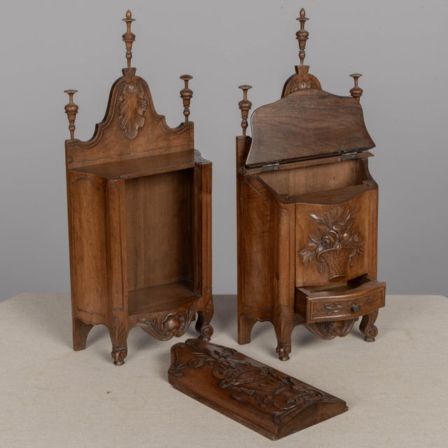 French Provencal Walnut Boxes, Set of 2 For Sale In Orlando - Image 6 of 7