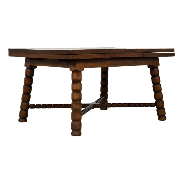 Late 19th Century English Jacobean Style Walnut Extendable Dining Table For Sale