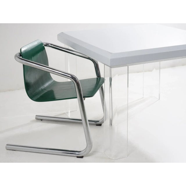 Mid-Century Modern 1980s Postmodern Lucite and Grasscloth Dinette For Sale - Image 3 of 6