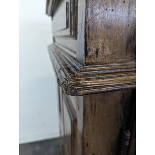 Louis XIV High Buffet in Walnut, 17th Century For Sale - Image 11 of 13