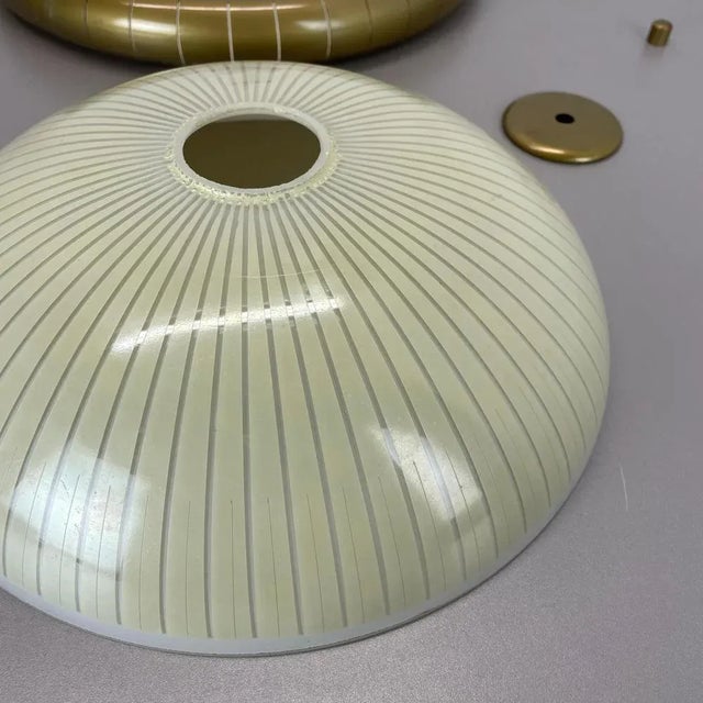 Round Metal Wall Light in the style of Gio Ponti, 1950s For Sale - Image 14 of 18