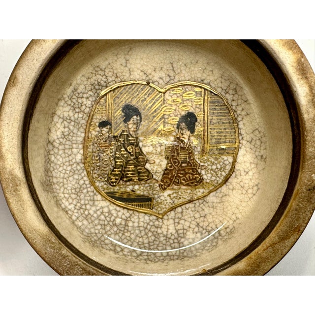 Ceramic Antique Meiji Satsuma Box: Japanese Geisha Enamel Decor For Sale - Image 7 of 10