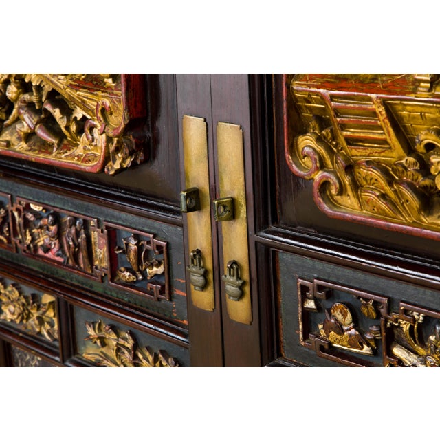 Important Documented Qing Dynasty Chinese Deep Relief Rosewood Cabinet For Sale - Image 12 of 12