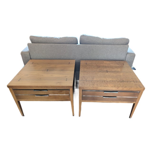 Pair of Vintage Lane Tuxedo Side Tables For Sale