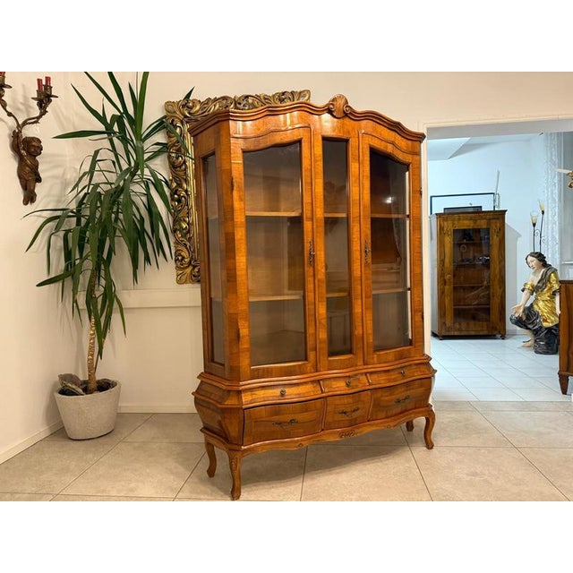 Baroque Style Display Cabinet in Wood, 1970s For Sale - Image 17 of 18