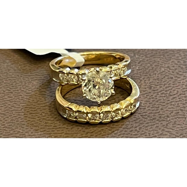 1.25 Carat Solitaire Round Center Diamond Engagement 14 Yellow Gold Ring + Band For Sale - Image 11 of 18