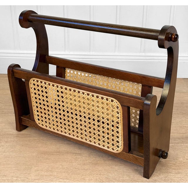 1970s Vintage 1970s Coastal Wicker & Wood Vinyl Record Caddy Magazine Rack For Sale - Image 5 of 11