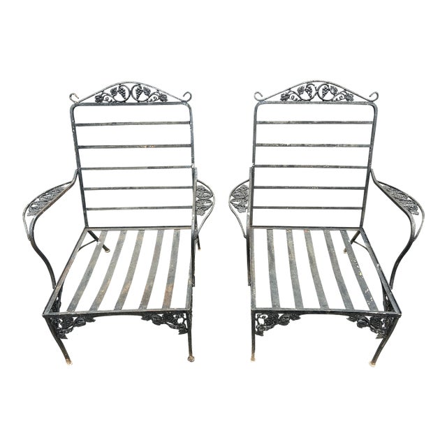 2 Beautiful Vintage Woodard Oversized Chairs Grapevine Pattern, Attributed For Sale