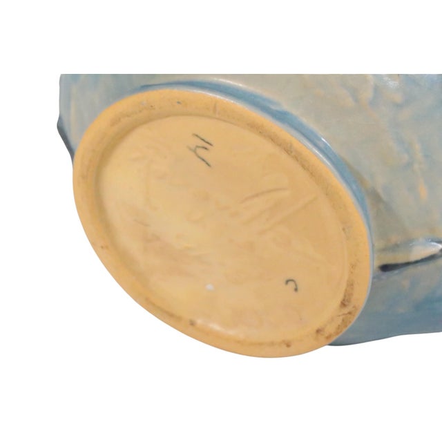 Ceramic Mid 20th Century Roseville Pottery Magnolia Pattern Handled Vase 91-8" For Sale - Image 7 of 7
