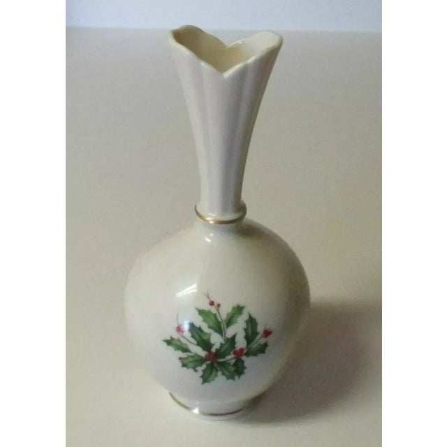 Mid-Century Modern 1990s Vintage Lenox Holiday Holly Ivory Vase For Sale - Image 3 of 3