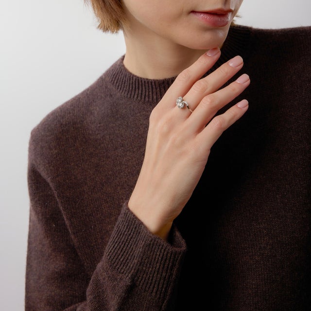 1930s Art Deco 1.95 Carat Old European Diamond Platinum Toi Et Moi Ring, Size 7 For Sale In Los Angeles - Image 6 of 6