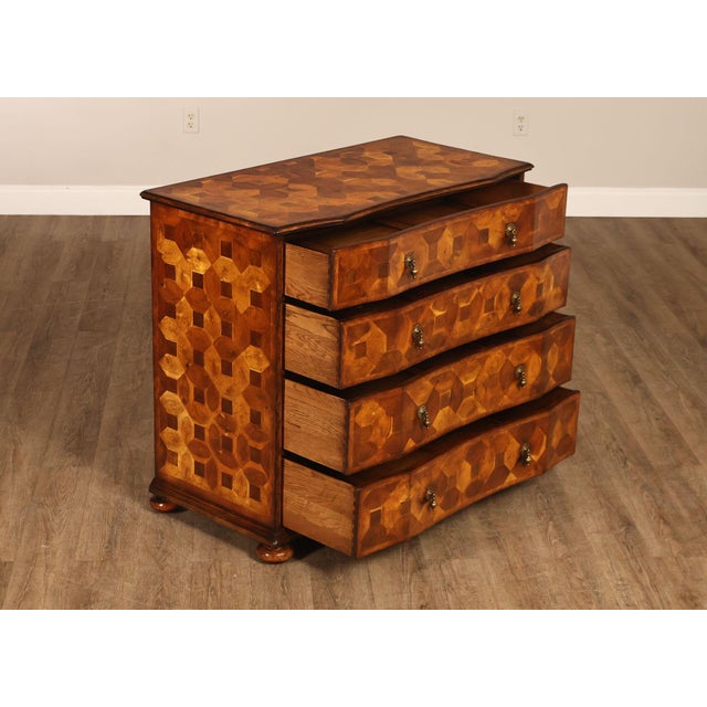 English Jonathan Charles Oyster Chest of Drawers For Sale - Image 3 of 18