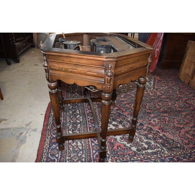 Antique 1920's Atwater Kent 60 Tube Radio in 6 Leg Kiel Golden Voiced