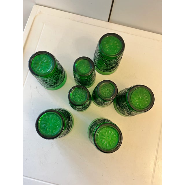 1950s Mid Century Sandwich Forest Green Anchor Hocking Glassware -Set of 8 For Sale In West Palm - Image 6 of 9
