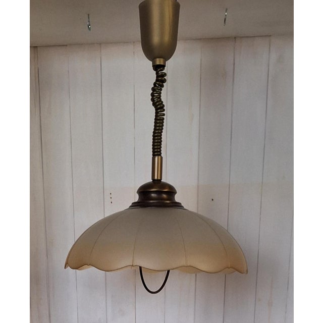 Continuously height adjustable up to approx. 110 cm Up to 250V (Europe/UK Standard).The wiring of this item may be...