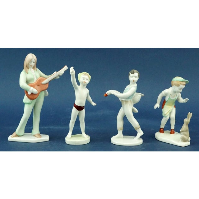 Vintage Porcelain Figurines from Hollohàza Manufactory, 1950s, Set of 4 For Sale - Image 18 of 18