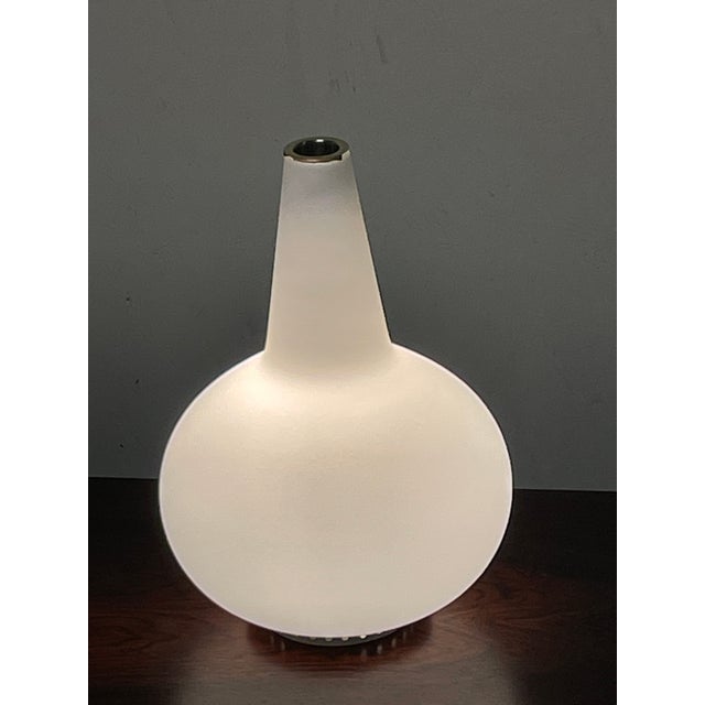 Opaline Glass Model 1837/1 Vase Lamp by Max Ingrand for Fontana Arte, 1950s For Sale - Image 16 of 16