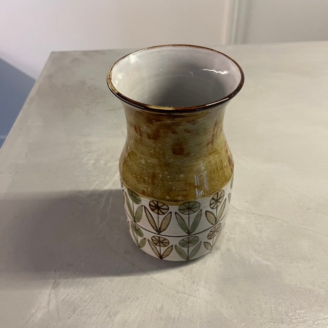 Ceramic vase decorated with stylized flowers, signed by the artist Jean-Claude Malarmey (1932-1992) in Vallauris. Height:...