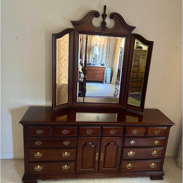 Late 20th Century Late 20th Century Broyhill Premier "Ethan Allen Style" Cherry Wood Triple Dresser & Triptych Split Swan-Neck Pediment Top Mirror Mint Condition For Sale - Image 5 of 18