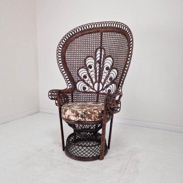 Mid-Century Modern Mid-Century Emmanuelle or Peacock Chair in Rattan and Wicker, Italy, 1960s For Sale - Image 3 of 18