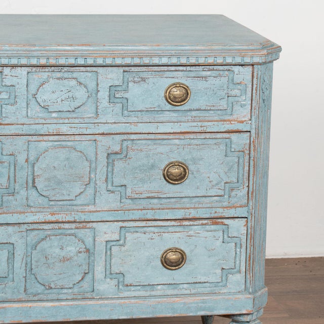 19th Century Swedish Pair of Blue Chest of Three Drawers or Nightstands For Sale - Image 11 of 17