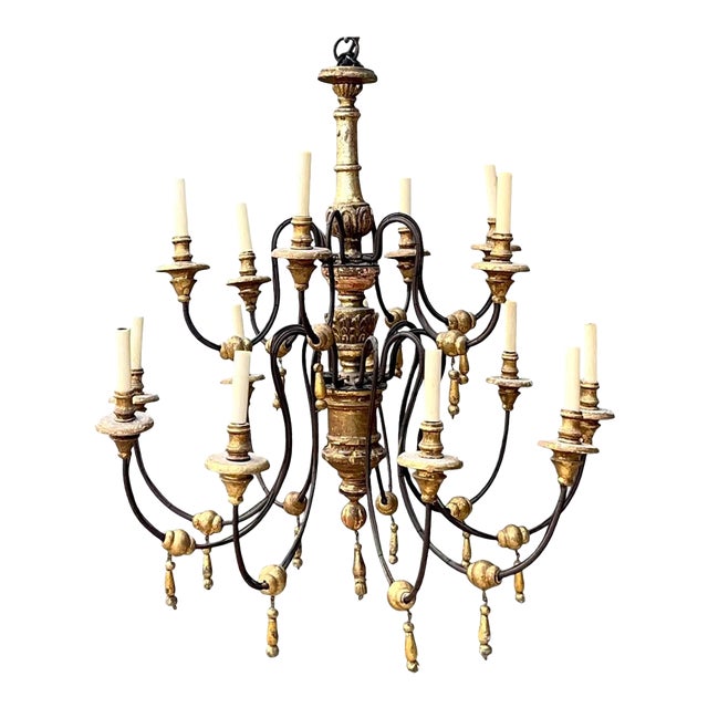 Vintage Gilt Wood and Metal Twelve-Light Chandelier For Sale
