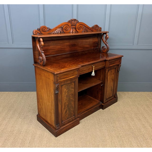 Brown Early 19th Century Flame Mahogany Bookcase For Sale - Image 8 of 18